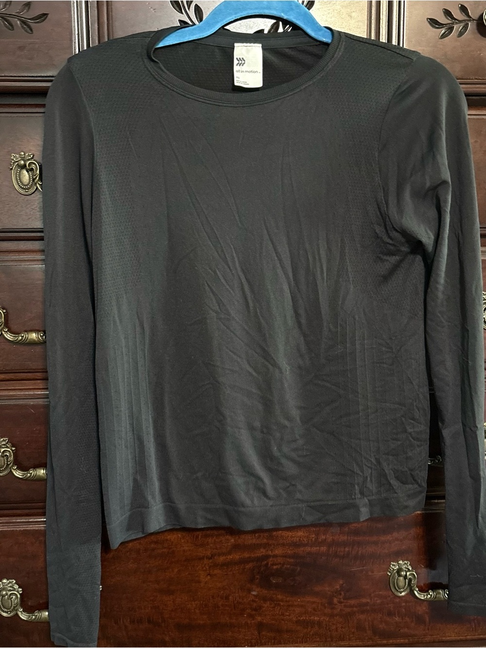 all in motion Black Long-Sleeve Performance Tee